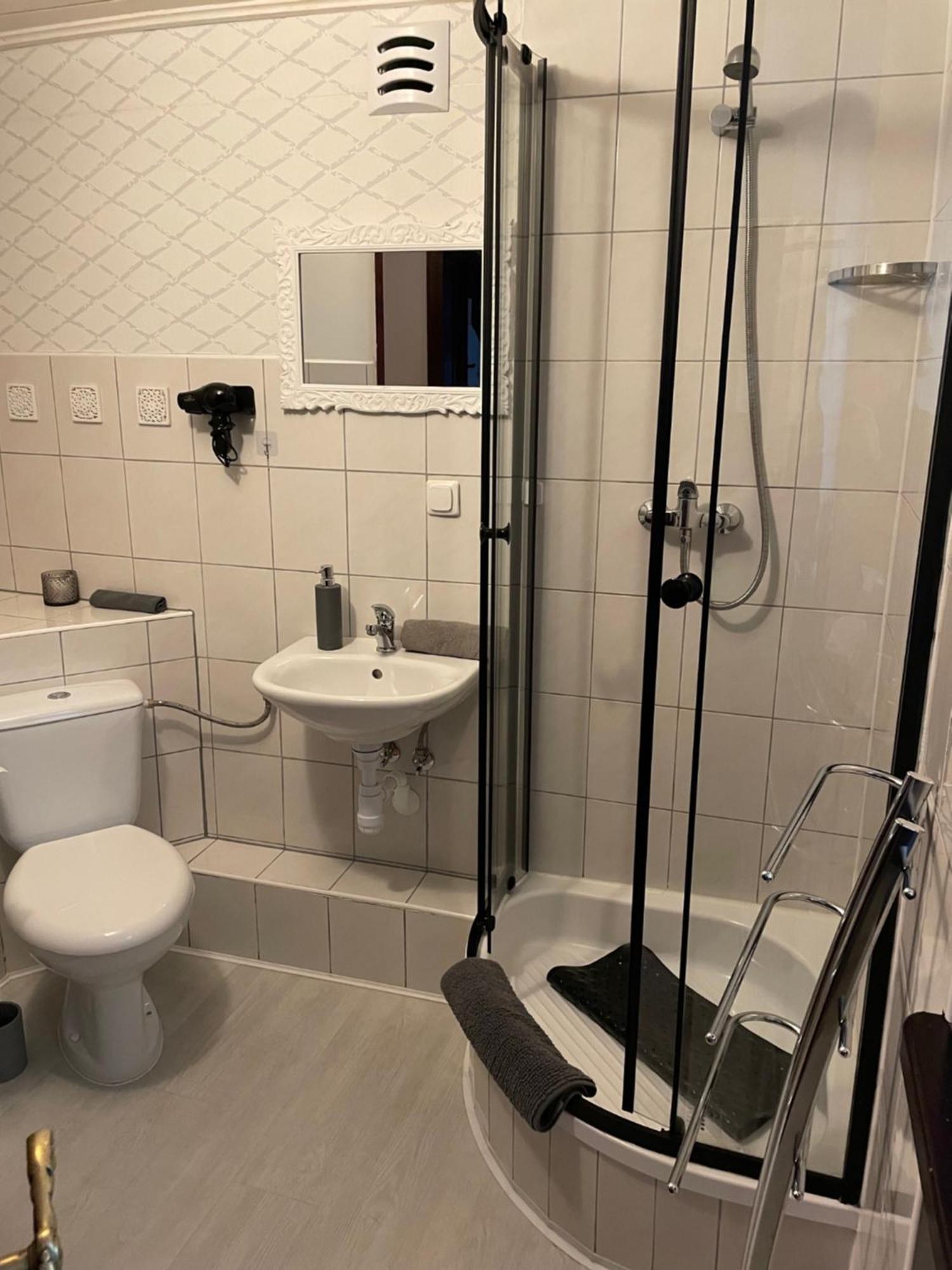 Homestay Retro Mozliwosc Wynajecia Calego Budynku *