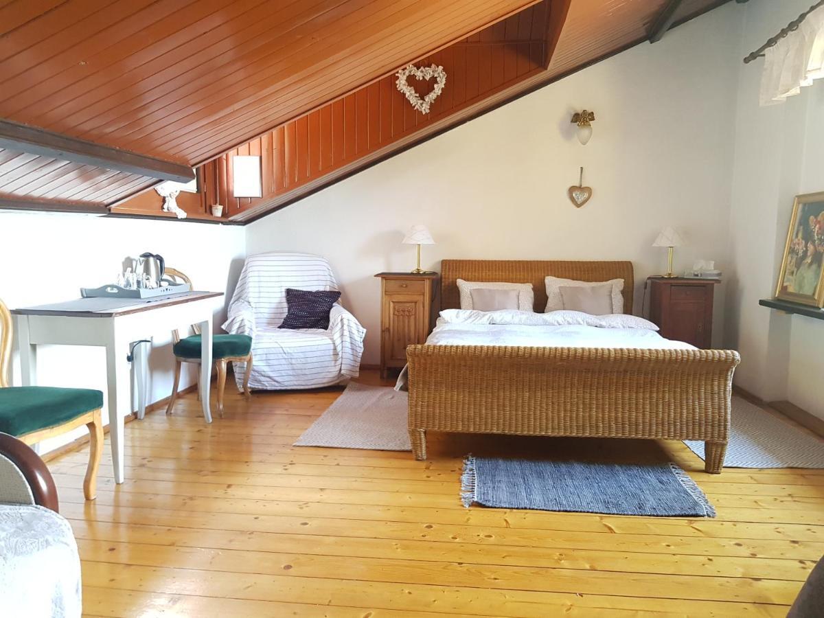 Homestay Retro Mozliwosc Wynajecia Calego Budynku